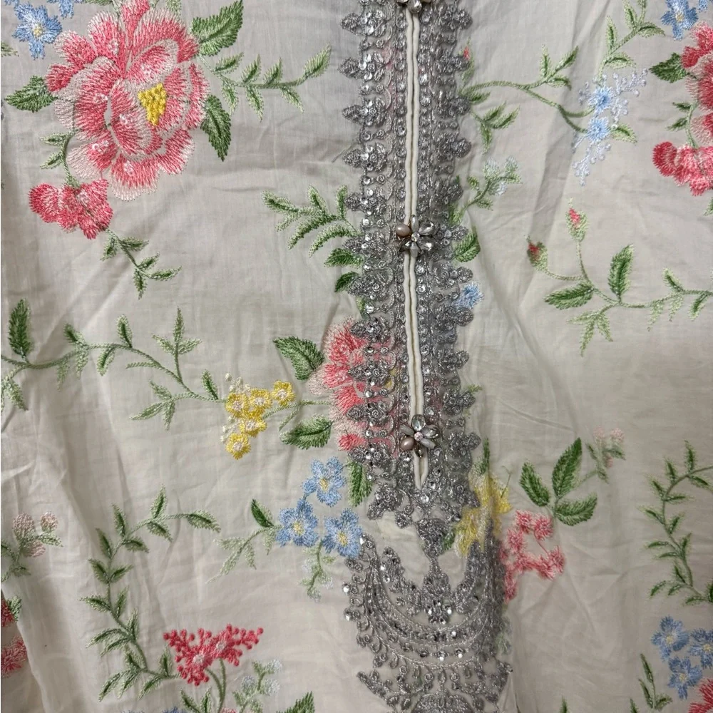 Maria B Cream Dress with Colorful Floral Embroidery Suit - Picture 4 of 8